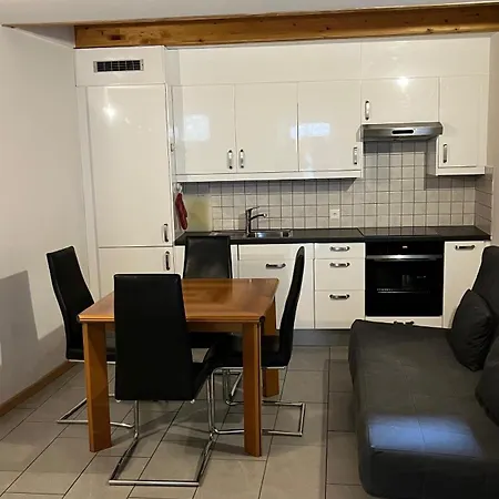 Quiet Flat In Nature In شقة